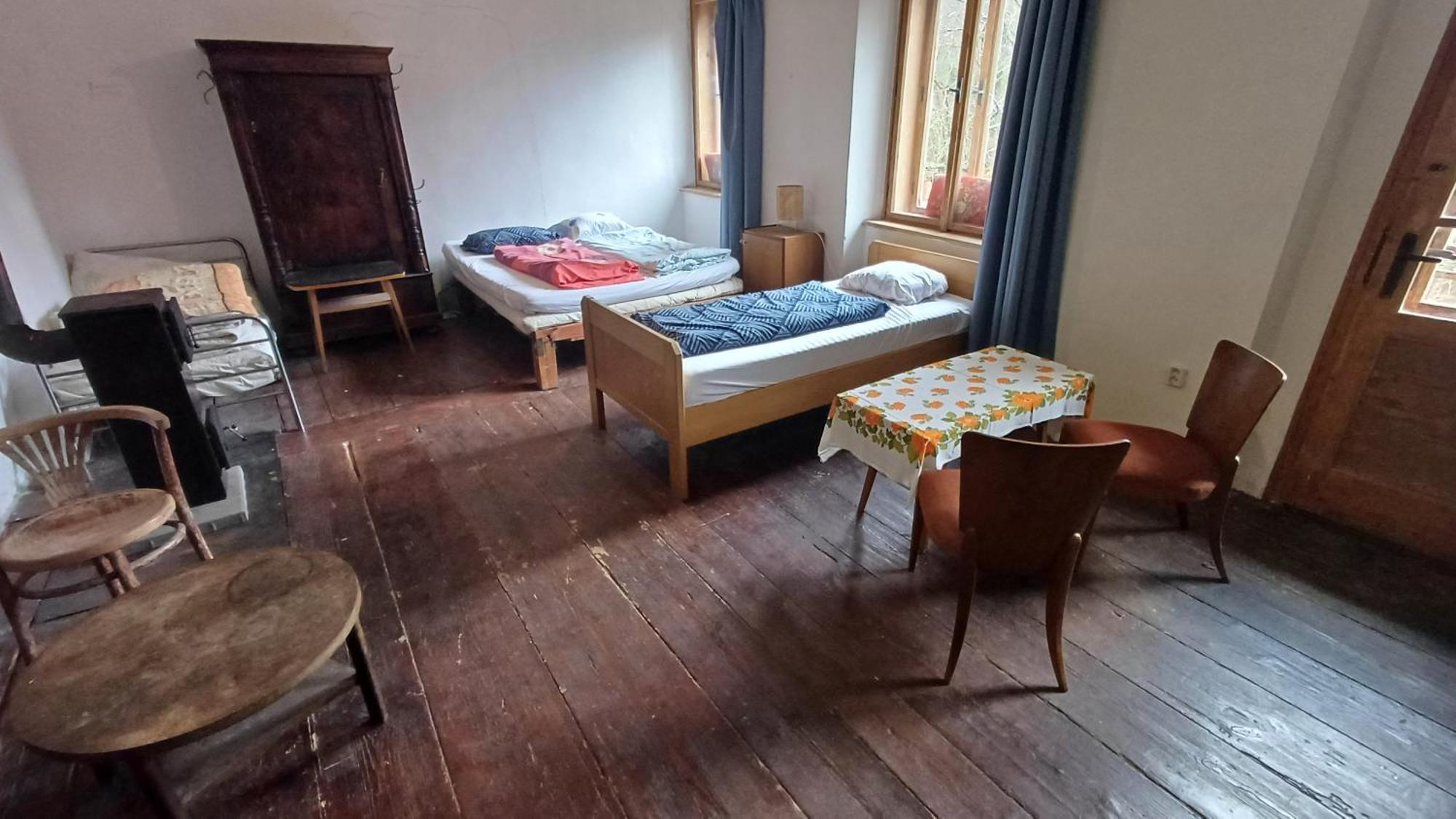 Cesta Hostel Tabor Bagian luar foto